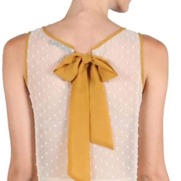 ❗️Clearance ❗️Fringed Crochet Backtie Detail Top - Picture 4 of 6